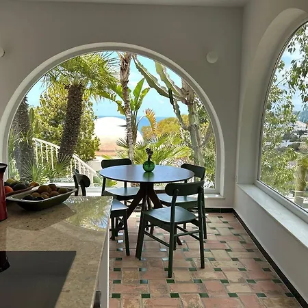 Holiday home In Mit Garten, Grill Und Terrasse Und Meerblick Und Neben Dem