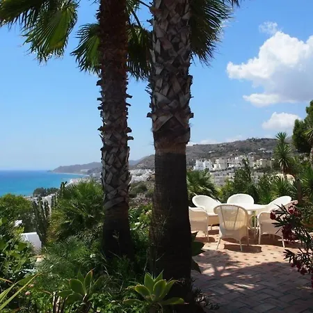 In Mit Garten, Grill Und Terrasse Und Meerblick Und Neben Dem * Mojacar